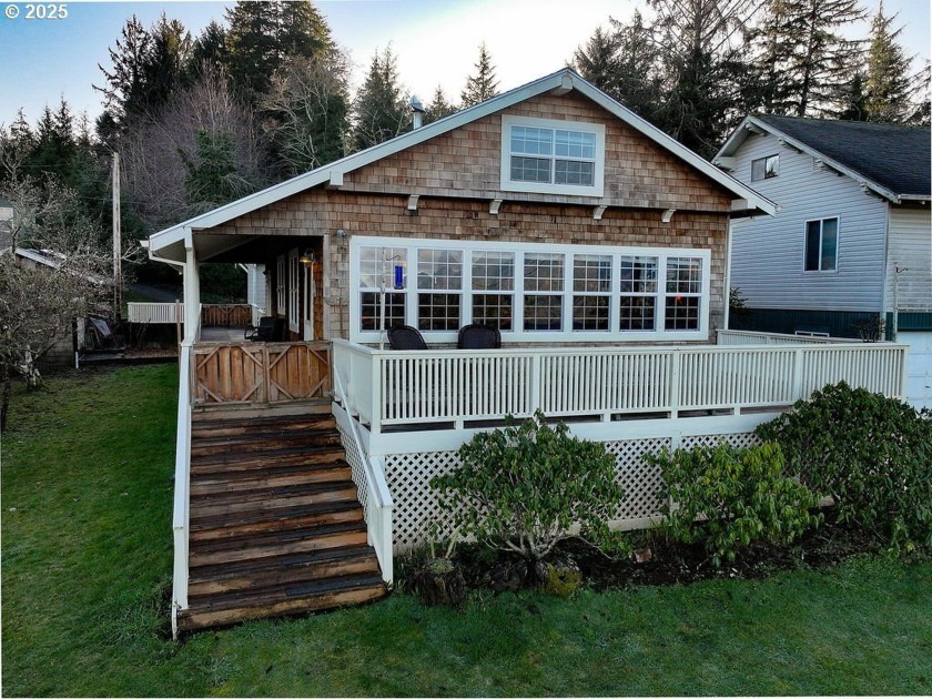 Bask in the serenity of Nehalem River, Bay and the iconic - Beach Home for sale in Wheeler, Oregon on Beachhouse.com