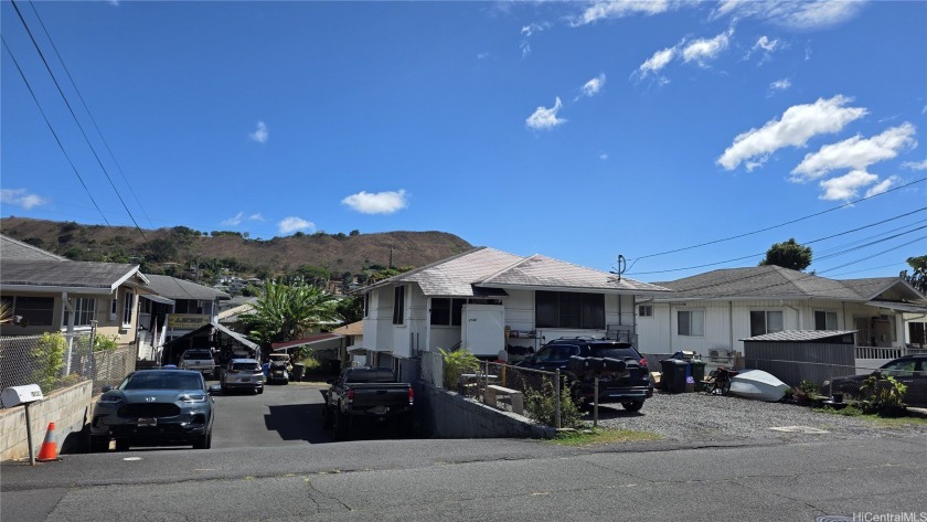 NEW on Market! Rare opportunity in Pauoa Valley! This property - Beach Acreage for sale in Honolulu, Hawaii on Beachhouse.com