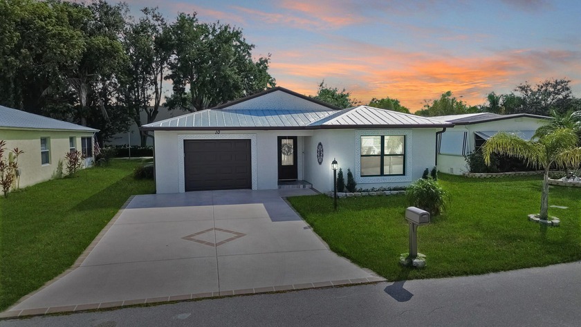 DON'T MISS THIS CHANCE! MOTIVATED SELLER.  BETTER THAN BUILDER - Beach Home for sale in Port Saint Lucie, Florida on Beachhouse.com