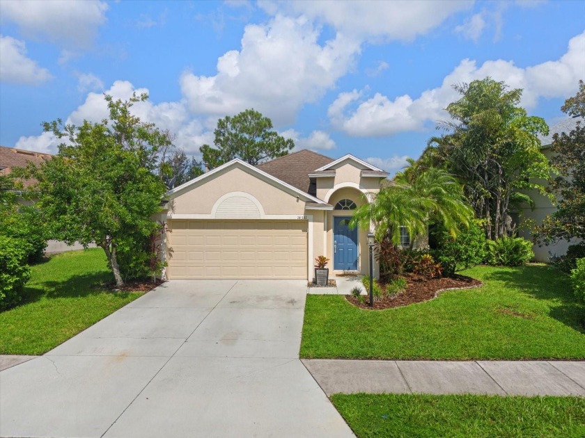 One or more photo(s) has been virtually staged. Short Sale - Beach Home for sale in Lakewood Ranch, Florida on Beachhouse.com