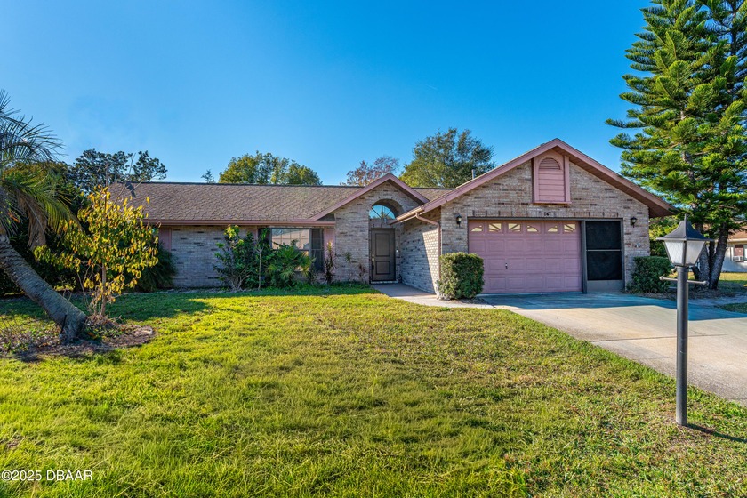 Welcome to your private poolside retreat in the heart of sunny - Beach Home for sale in Daytona Beach, Florida on Beachhouse.com