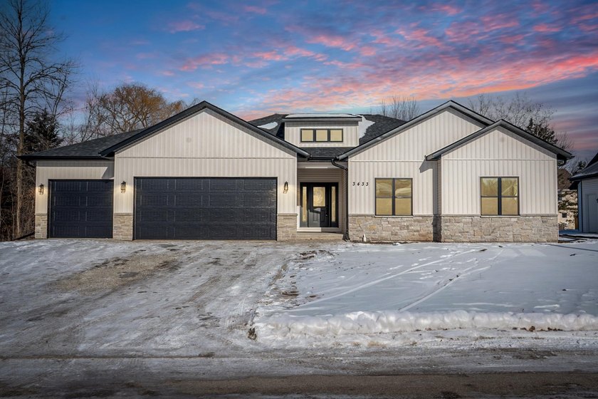 Beautifully designed 3 bed, 2 bath new construction home with a - Beach Home for sale in Green Bay, Wisconsin on Beachhouse.com
