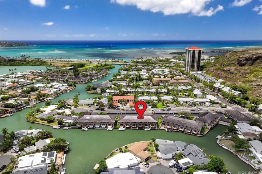 Your Slice of Paradise Awaits!  Enjoy tranquil living at Colony - Beach Townhome/Townhouse for sale in Honolulu, Hawaii on Beachhouse.com