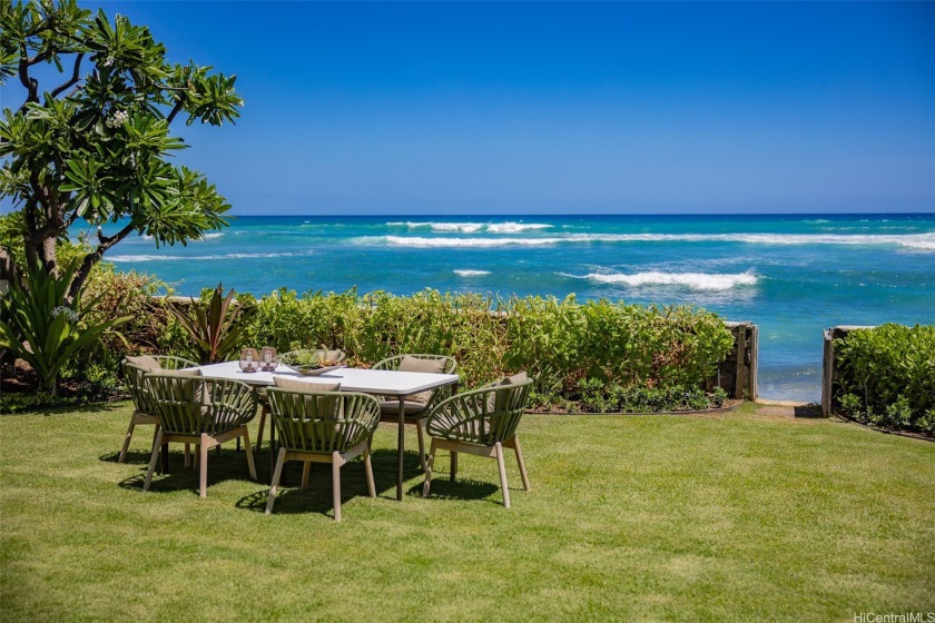 Exceptional Beachfront Luxury on Honolulu's Iconic Diamond Head! - Beach Home for sale in Honolulu, Hawaii on Beachhouse.com