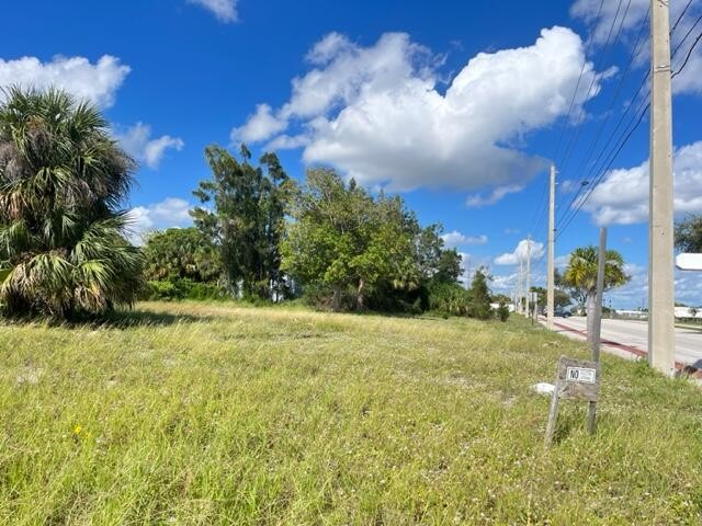Great opportunity to purchase vacant & clear commercial land in - Beach Commercial for sale in Riviera Beach, Florida on Beachhouse.com
