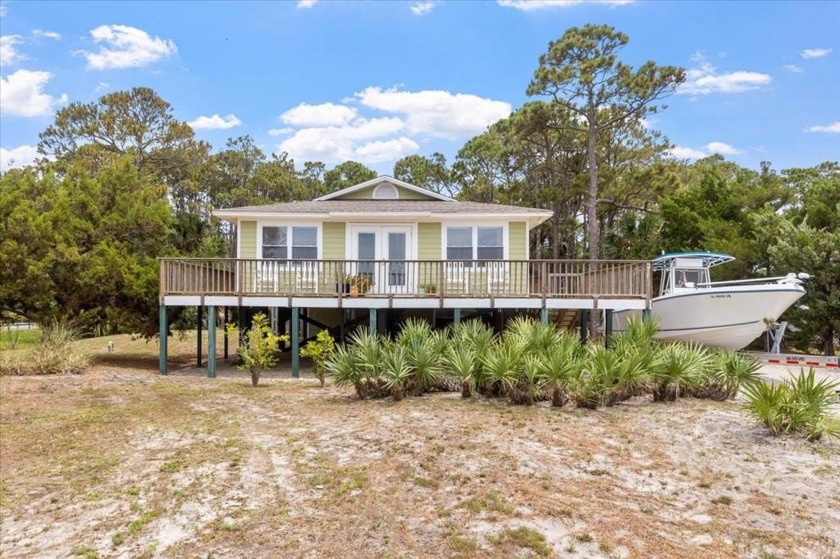 Wow! Own a beach home for a great price! 4 bedroom, 2 full bath - Beach Home for sale in St. George Island, Florida on Beachhouse.com