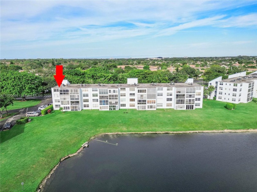 Beautiful 2 Bed/ 2 Bath Condo With Amazing Views of Lake And - Beach Condo for sale in Margate, Florida on Beachhouse.com