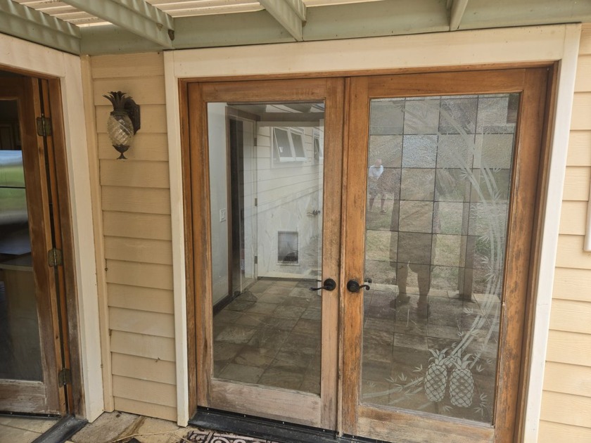 This is a short sale and sale needs lender approval. The home - Beach Home for sale in Hawi, Hawaii on Beachhouse.com