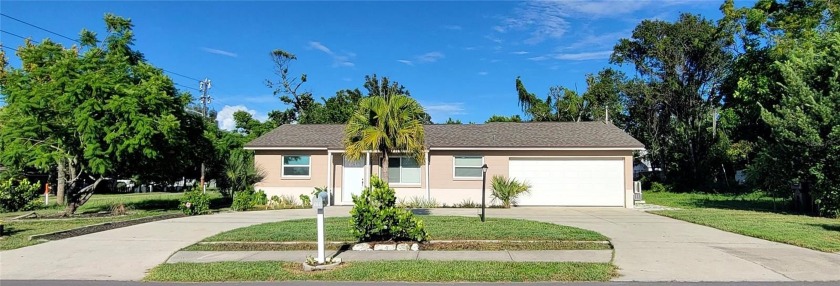 ***How would you like a free solar panel system with very low - Beach Home for sale in St. Petersburg, Florida on Beachhouse.com