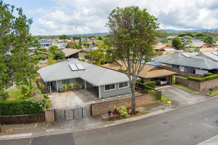 Welcome to this stunning, move in ready home that has been - Beach Home for sale in Mililani, Hawaii on Beachhouse.com
