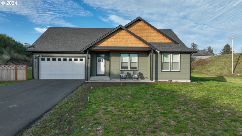 All the Makings of a Forever Home at the Beach! Almost New - Beach Home for sale in Warrenton, Oregon on Beachhouse.com