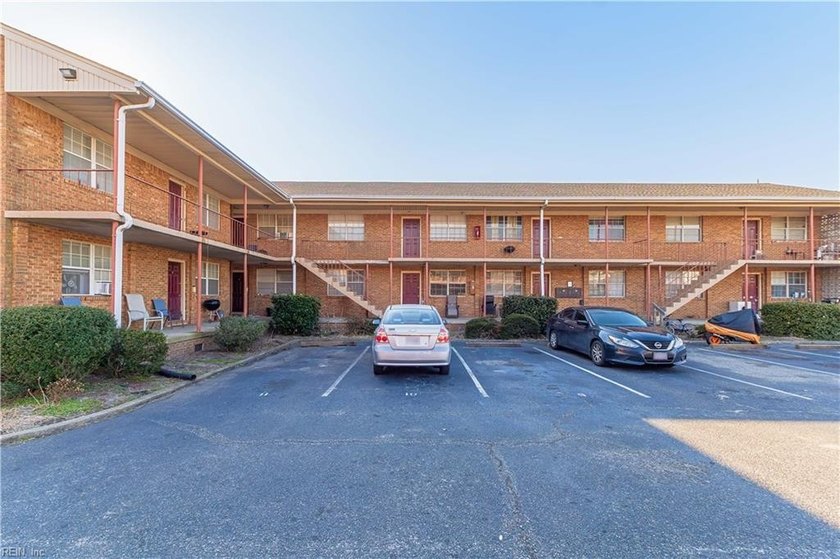 Rare opportunity to own a 22-unit apartment complex in a - Beach Apartment for sale in Norfolk, Virginia on Beachhouse.com