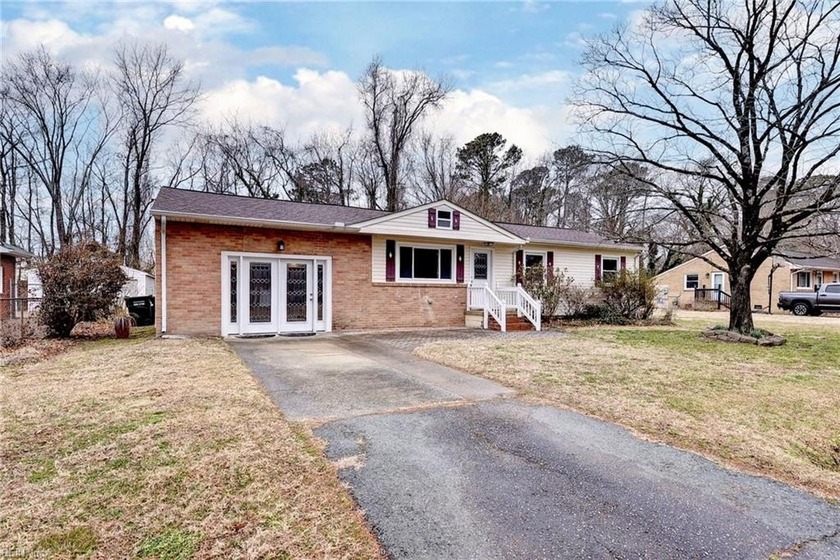 This solid 1959 ranch home is nestled in the highly-desirable - Beach Home for sale in Yorktown, Virginia on Beachhouse.com