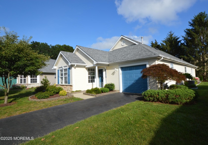 Hurry! Don't miss this ABSOLUTELY BEAUTIFUL and TASTEFULLY - Beach Home for sale in Toms River, New Jersey on Beachhouse.com