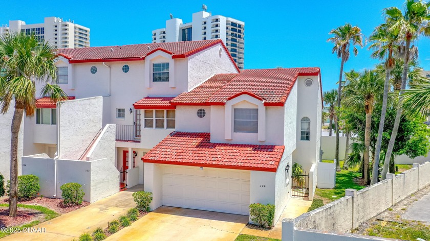 Beachside living at its finest! This beautiful 3-bedroom, 3-bath - Beach Home for sale in Daytona Beach Shores, Florida on Beachhouse.com
