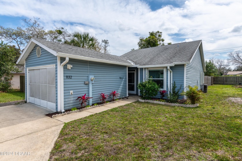 WOW!  Check out this beautiful 2 bedroom 2 bath single-family - Beach Home for sale in Port Orange, Florida on Beachhouse.com