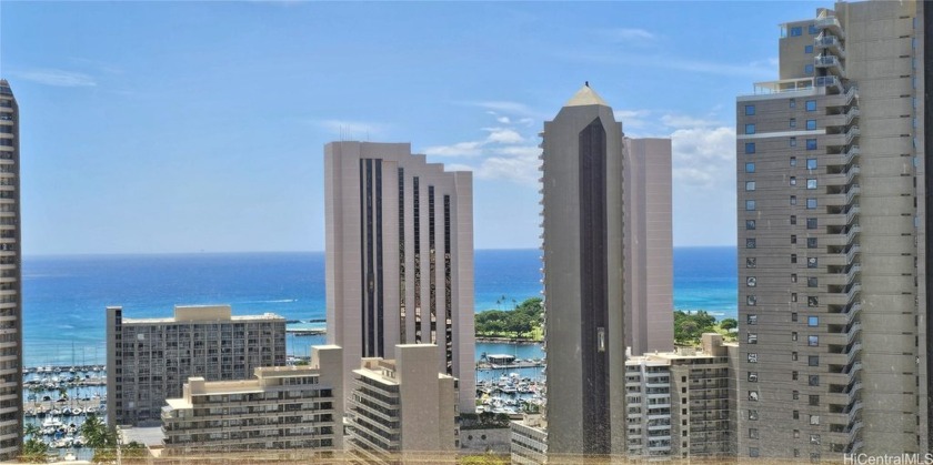 Wow! Move in Ready with stunning ocean view. Great opportunity - Beach Condo for sale in Honolulu, Hawaii on Beachhouse.com