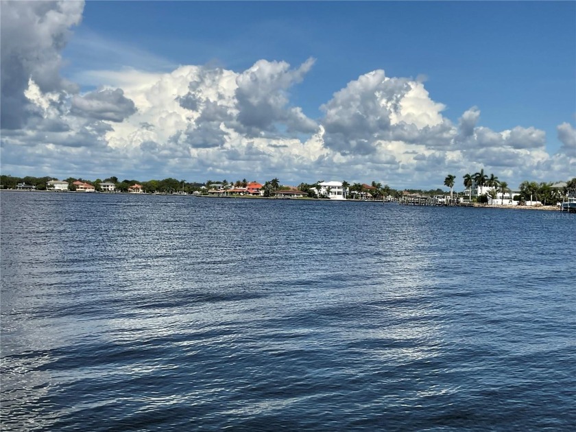 OWNER FINANCING AVAILABLE! This is an exceptional opportunity to - Beach Lot for sale in Sarasota, Florida on Beachhouse.com