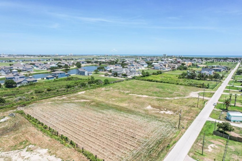 3 LOTS BEING SOLD AS A PACKAGE .. EAXH LOT IS 54 X 325 OR APPROX - Beach Lot for sale in Galveston, Texas on Beachhouse.com