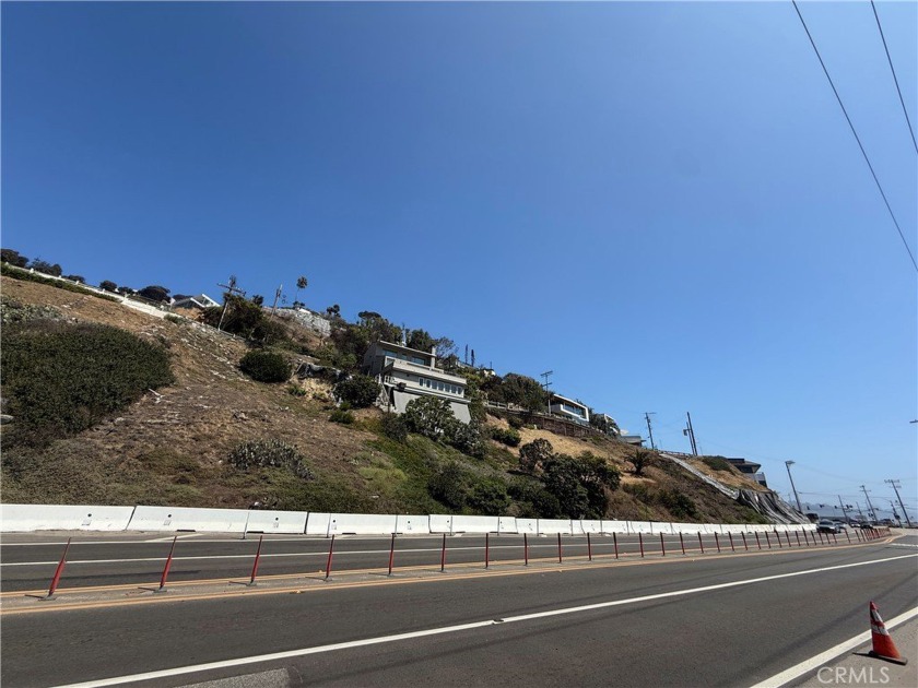 Exceptional opportunity to own a rare vacant residential lot in - Beach Lot for sale in Pacific Palisades, California on Beachhouse.com