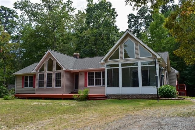 If you are looking for your forever home, look no more....this - Beach Home for sale in Gloucester, Virginia on Beachhouse.com