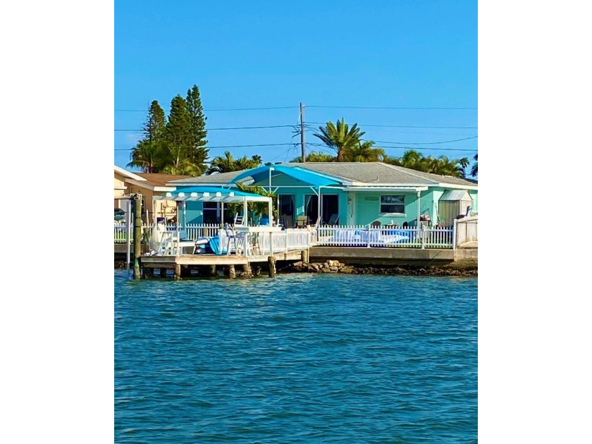 Magnificent view of Floridas Intercostal waterway from your - Beach Home for sale in Madeira Beach, Florida on Beachhouse.com
