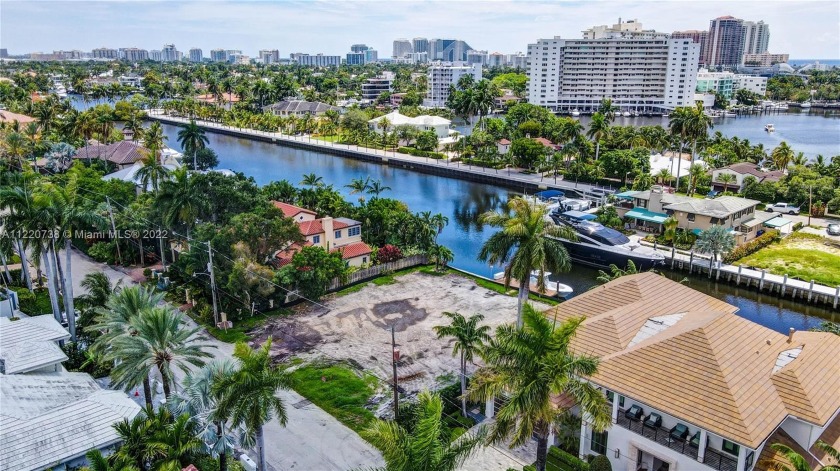 100 ft of waterfront on one of Las Olas' premier streets, Royal - Beach Lot for sale in Fort  Lauderdale, Florida on Beachhouse.com
