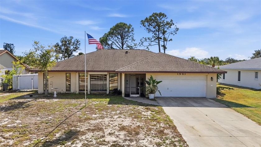 SELLER SAYS SELL! Welcome to your new home! Versatile and - Beach Home for sale in Englewood, Florida on Beachhouse.com