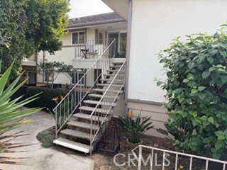 This Condo is located in a quiet are of New Horizons and has - Beach Condo for sale in Torrance, California on Beachhouse.com