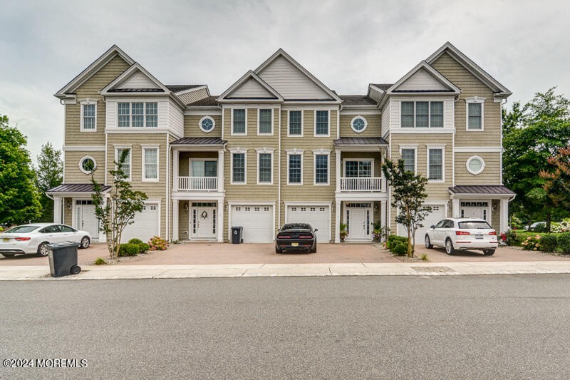 THE VILLAS AT MANAHAWKIN is a community of elegant townhomes - Beach Condo for sale in Beach Haven West, New Jersey on Beachhouse.com