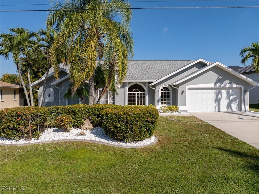 Stunning Fully Renovated 4-Bedroom Pool Home in SW Cape Coral - - Beach Home for sale in Cape Coral, Florida on Beachhouse.com