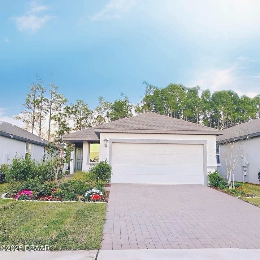 Move-In Ready 4 Bed / 2 Bath - Fully Furnished, 1,708 sq ft - Beach Home for sale in Daytona Beach, Florida on Beachhouse.com