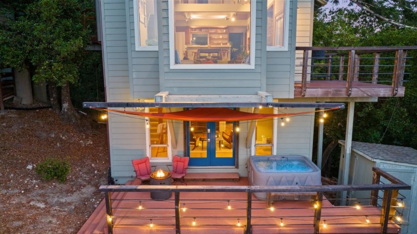 Wake up to towering redwoods, shimmering bay views, and quiet - Beach Home for sale in Santa Cruz, California on Beachhouse.com