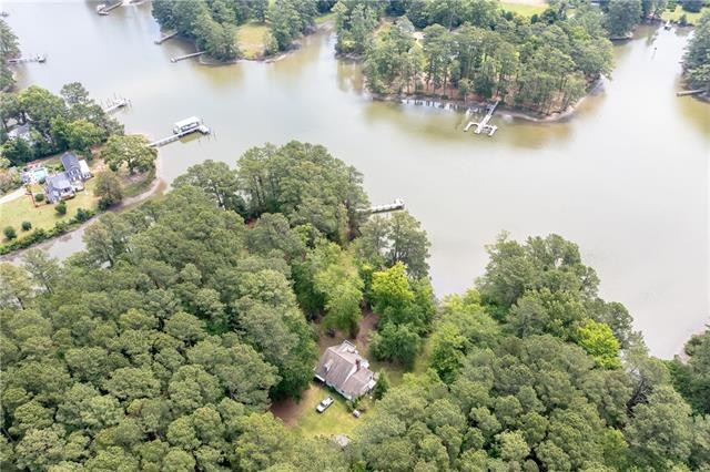 Extremely private waterfront home very close to town and the - Beach Home for sale in Mathews, Virginia on Beachhouse.com