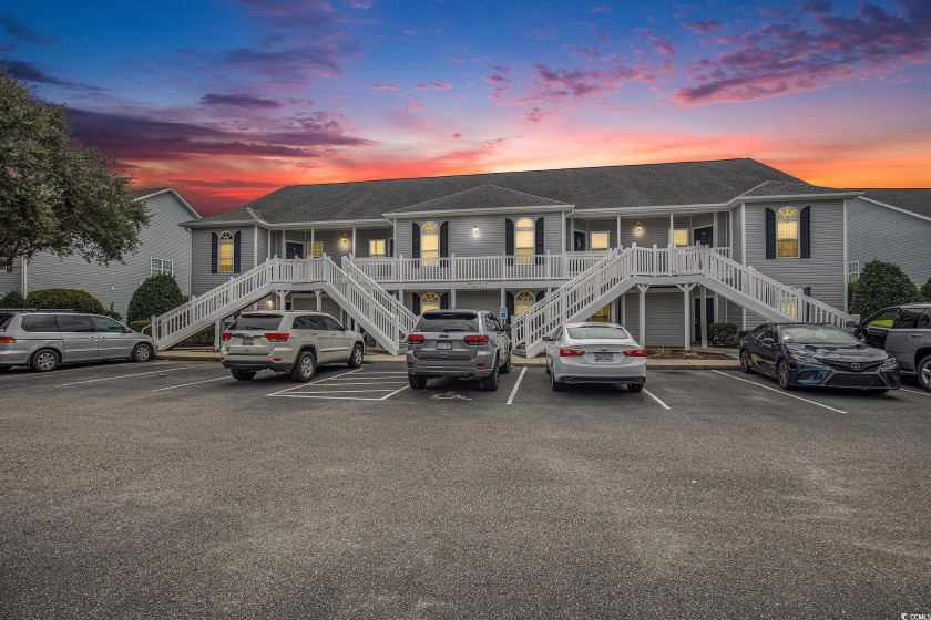 Welcome home to this beautiful 3 bed 2 bath top floor condo in - Beach Condo for sale in Myrtle Beach, South Carolina on Beachhouse.com