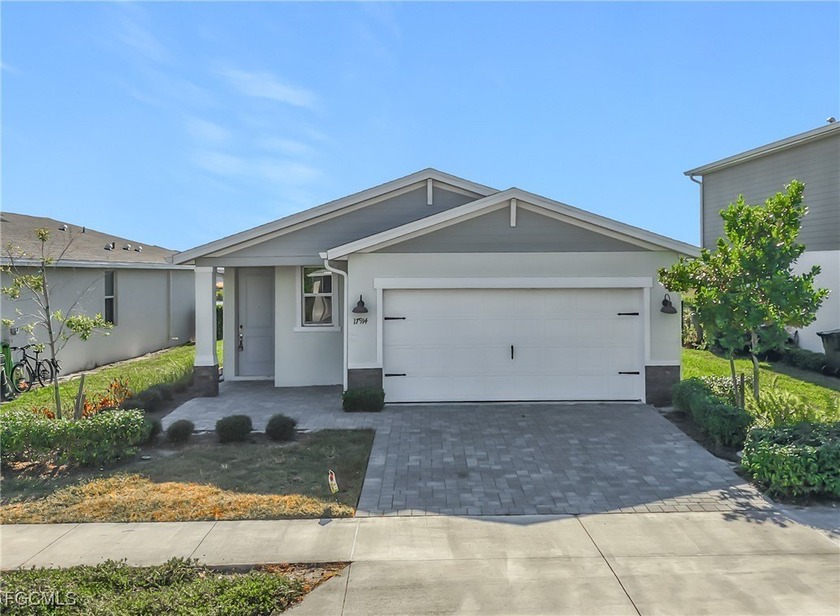 Short Sale Opportunity! Charming and well-kept 3-bed/2-bath - Beach Home for sale in Punta Gorda, Florida on Beachhouse.com