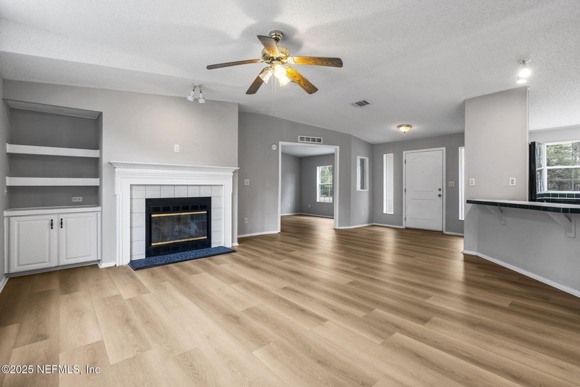 Country living in a quiet tucked away neighborhood, minutes to - Beach Home for sale in Middleburg, Florida on Beachhouse.com