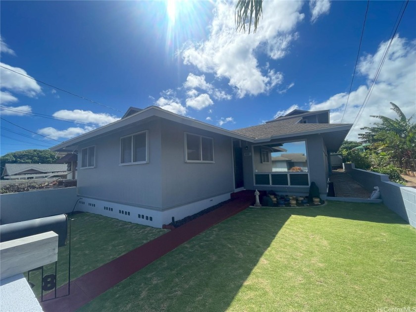 Sales Price Reduction! There's no better location than beautiful - Beach Home for sale in Honolulu, Hawaii on Beachhouse.com