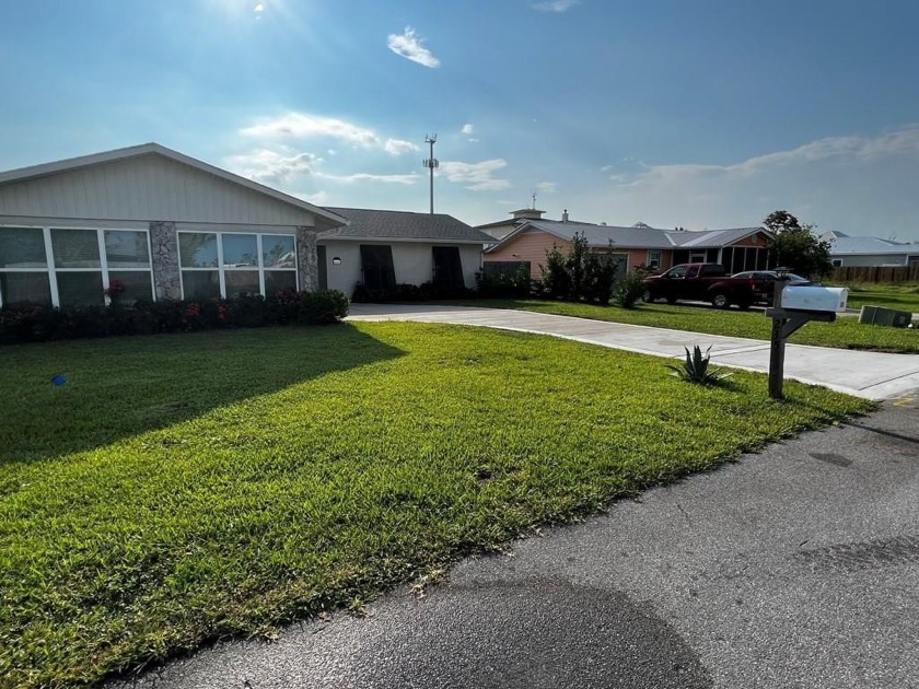 MAJOR PRICE REDUCTION! SELLER MOTIVATED! Live the coastal dream - Beach Home for sale in Mexico Beach, Florida on Beachhouse.com