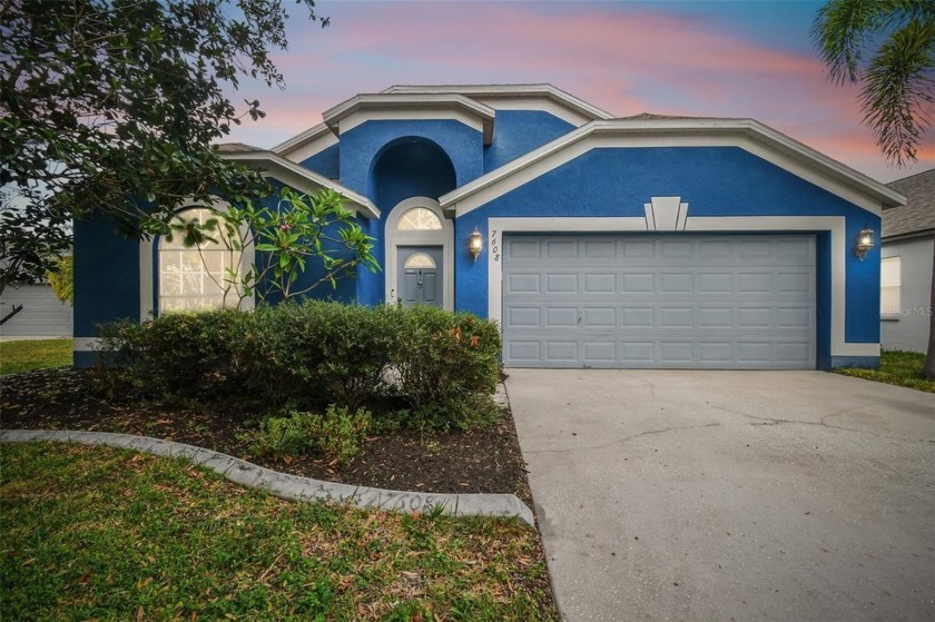 FALL in love at 7608 Hampshire Garden Place in the vibrant - Beach Home for sale in Apollo Beach, Florida on Beachhouse.com