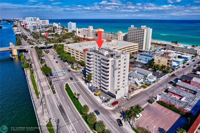 This is a unique opportunity for those seeking to combine the - Beach Condo for sale in Hollywood, Florida on Beachhouse.com