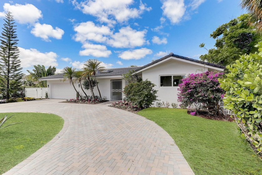 A modern remodeled waterfront oasis in the heart of Fort - Beach Home for sale in Fort Lauderdale, Florida on Beachhouse.com
