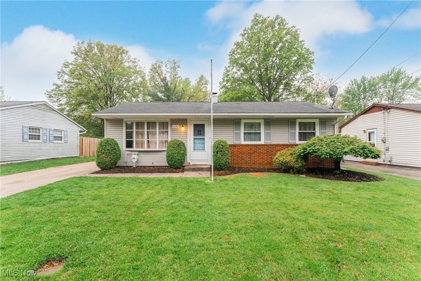 Welcome to this inviting 3-bedroom, 1-bathroom home located in - Beach Home for sale in Vermilion, Ohio on Beachhouse.com