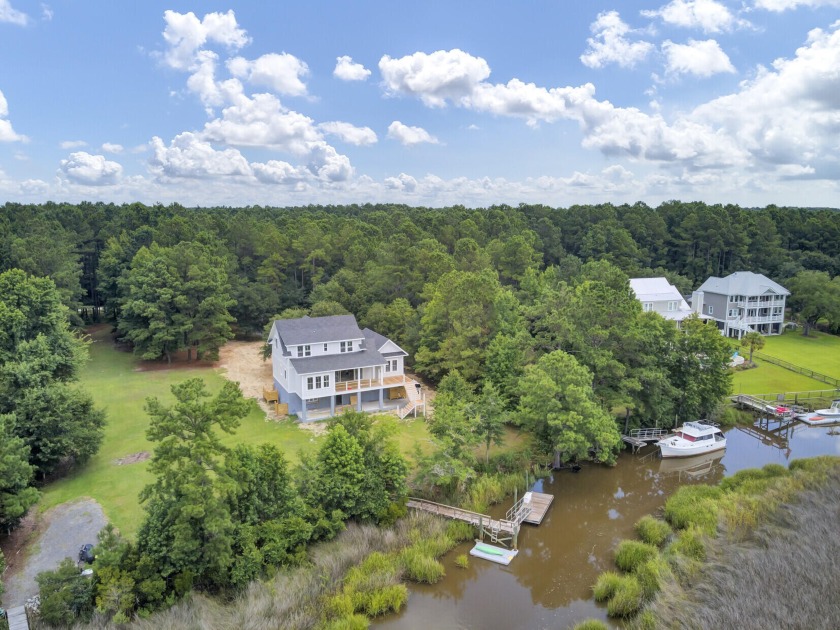 DOCK ALREADY IN PLACE! Welcome to your secluded oasis in Awendaw - Beach Home for sale in Awendaw, South Carolina on Beachhouse.com