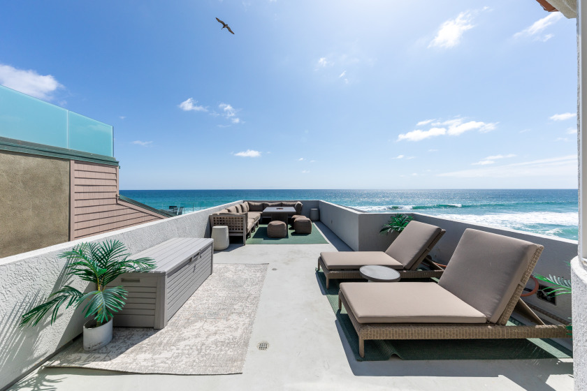 Stunning Oceanfront Home w Panoramic - Beach Vacation Rentals in Oceanside, California on Beachhouse.com