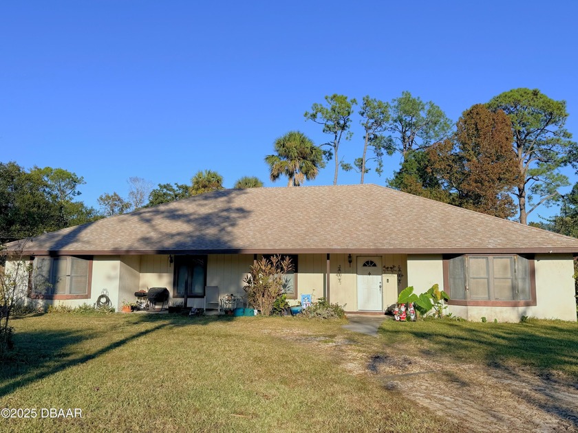 Investor Opportunity or the Perfect Canvas for Your Dream Home! - Beach Home for sale in Holly Hill, Florida on Beachhouse.com