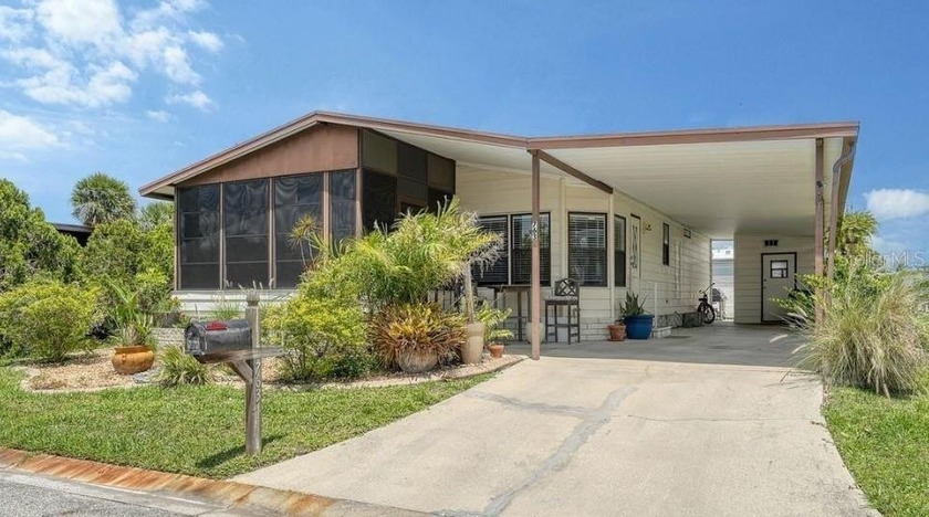 Welcome to this TURNKEY 2 bedroom, 2 bathroom manufactured home - Beach Home for sale in North Port, Florida on Beachhouse.com