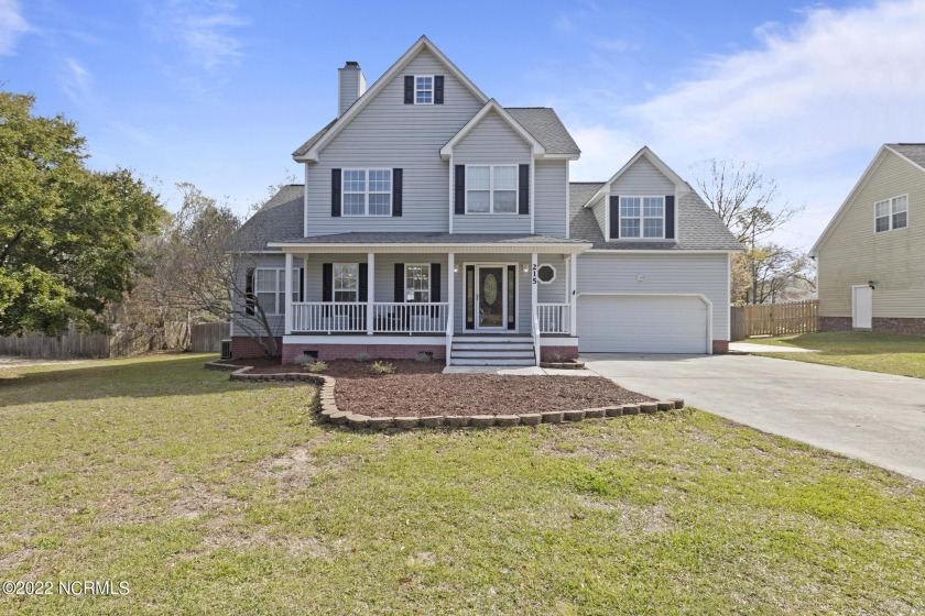 This home has a mighty floorplan including three stories, three - Beach Home for sale in Sneads Ferry, North Carolina on Beachhouse.com
