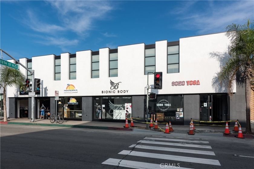 Fully leased commercial building with four units in prime - Beach Commercial for sale in Hermosa Beach, California on Beachhouse.com