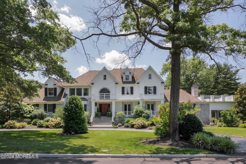 Your dream home awaits! Move right into this stunning custom - Beach Home for sale in Rumson, New Jersey on Beachhouse.com